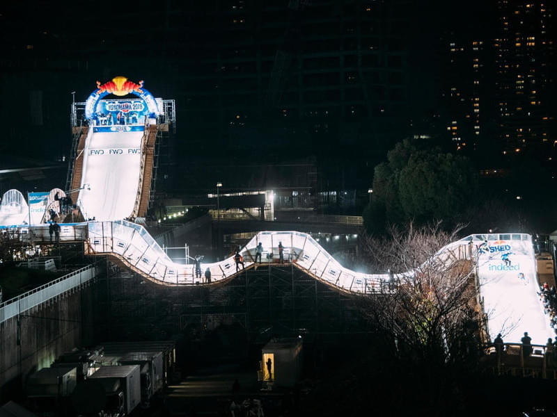Лучшие кадры Red Bull Crashed Ice в Йокогаме Bild 3